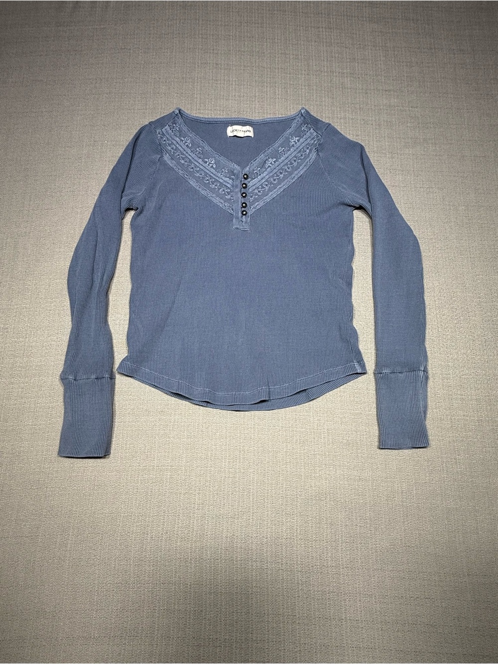 Lucky Brand Blue Lace-Trim V-Neck Long Sleeve Tee